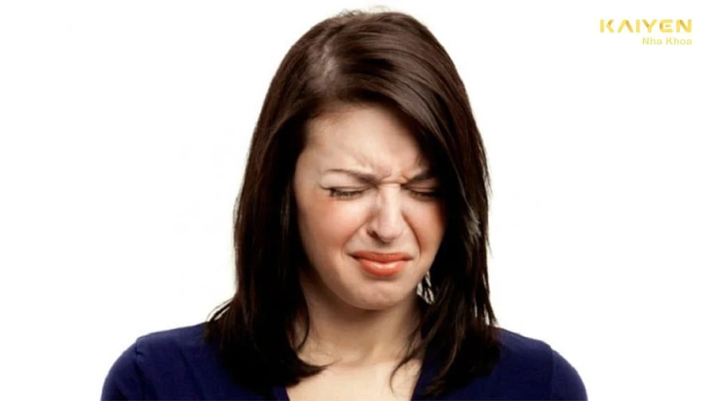 Ngủ Dậy Đắng Miệng Là Bệnh Gì? Có Nguy Hiểm Không?